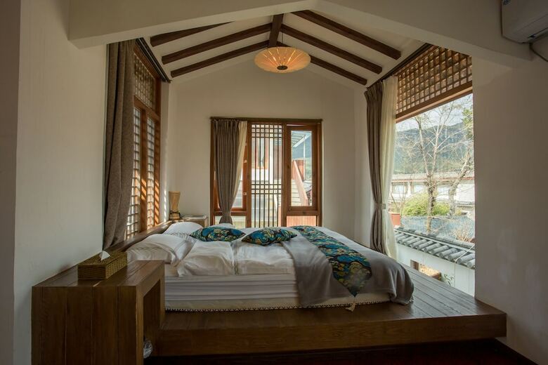 Posada Yunzhong Baisha Lijiang Inn