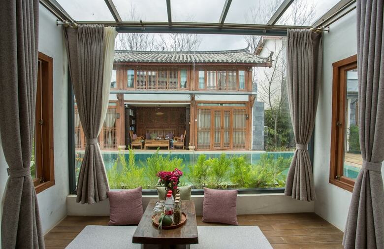 Posada Yunzhong Baisha Lijiang Inn