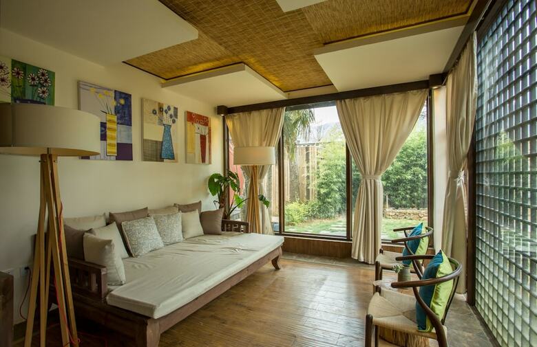 Posada Yunzhong Baisha Lijiang Inn