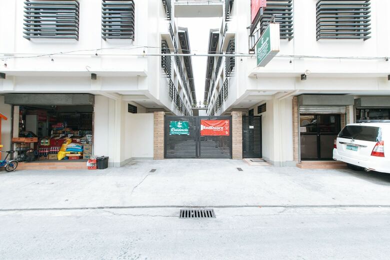 Hotel Reddoorz Near Pasay Taft