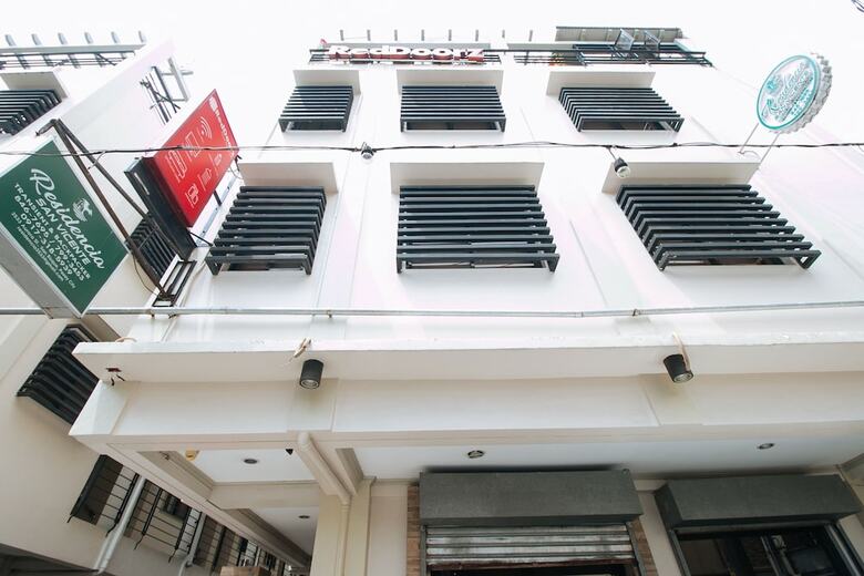 Hotel Reddoorz Near Pasay Taft
