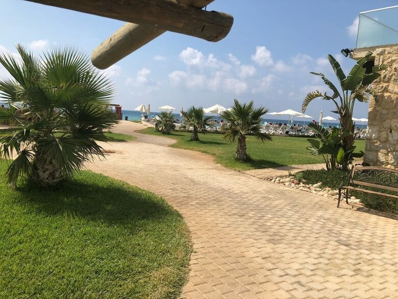Hotel Damour Country Club