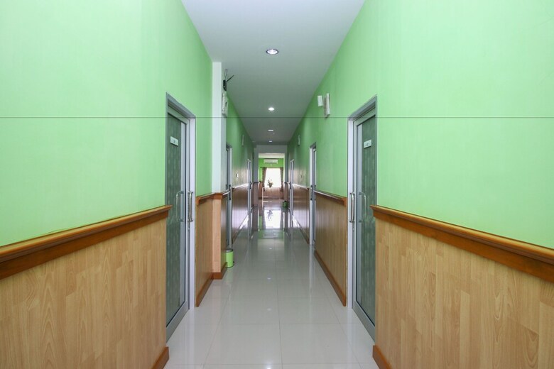 Hotel Airy Bandara Adi Soemarmo 3 Solo