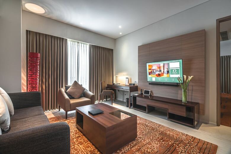 Oakwood Hotel & Residence Surabaya