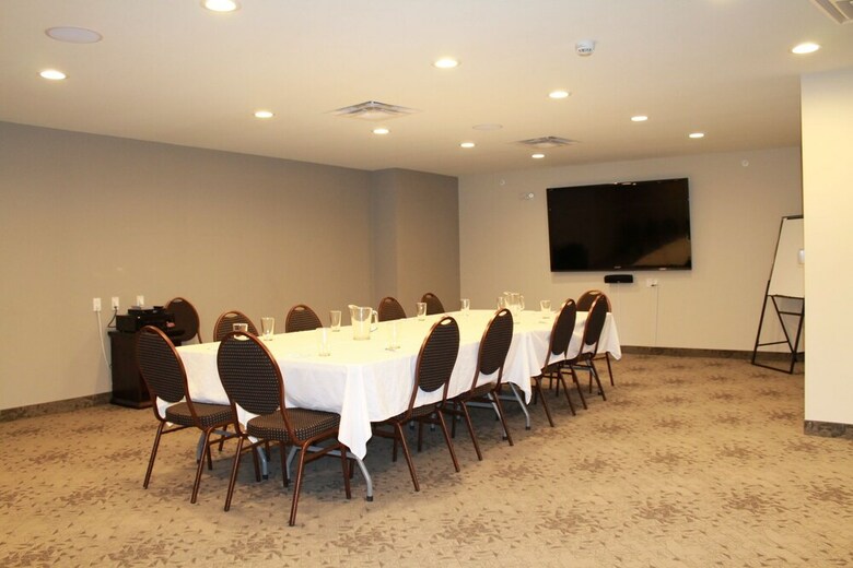 Hotel The Kanata By Bcminns Blairmore