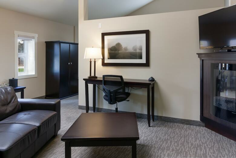 Hotel The Kanata By Bcminns Blairmore