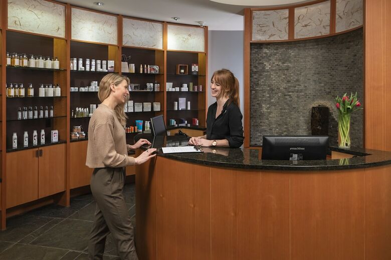 Hotel Brentwood Bay Resort & Spa