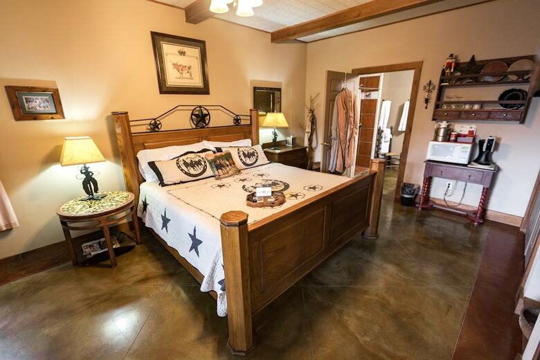 Bed & Breakfast Equinox Inn At Biscuit Hill