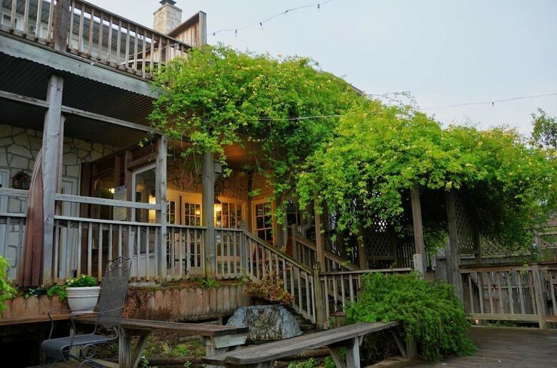 Bed & Breakfast Equinox Inn At Biscuit Hill