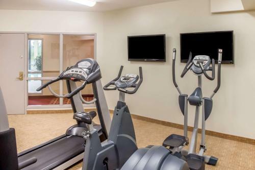 Hotel Quality Inn & Suites Hawkesbury