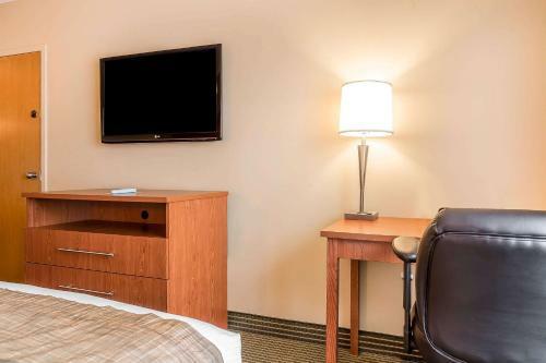 Hotel Quality Inn & Suites Hawkesbury