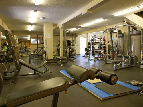Apartamentos Ypc Fitness & Accomodations