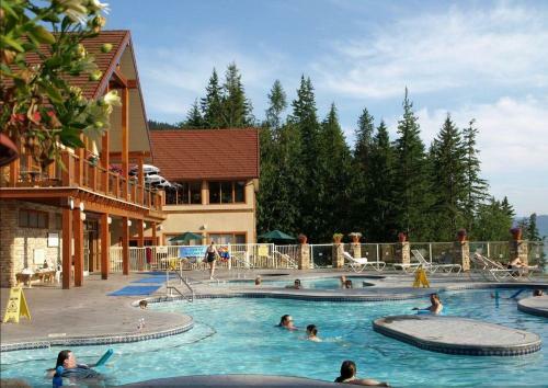 Halcyon Hot Springs Village And Spa