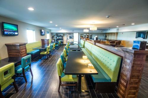 Western Star All Suites Hotel Carnduff