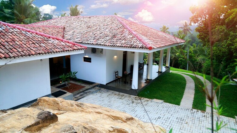 Thompson Manor - A Luxury Villa In Galle