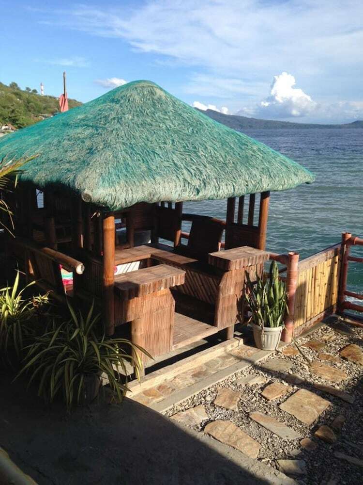 Hotel Breazy Beach House