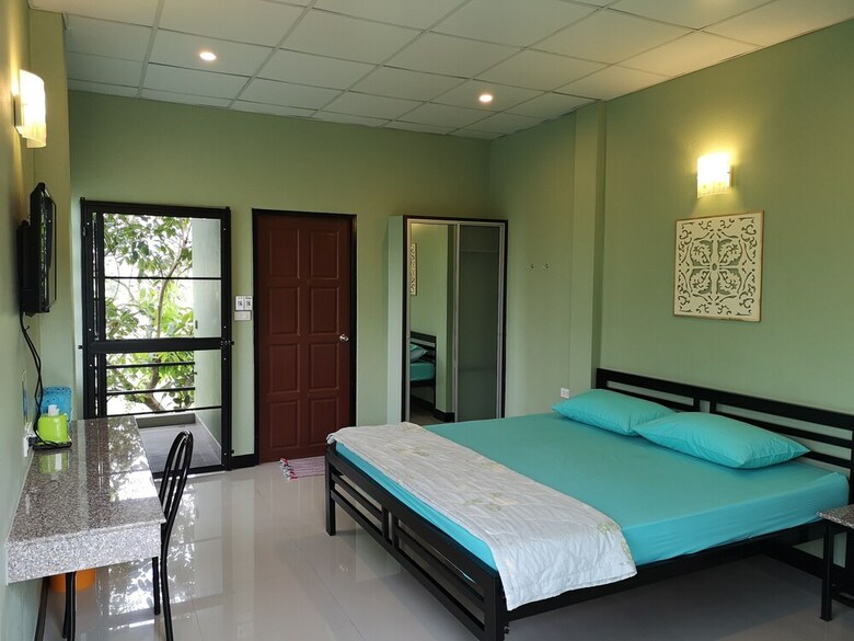 Huaisai Hotel