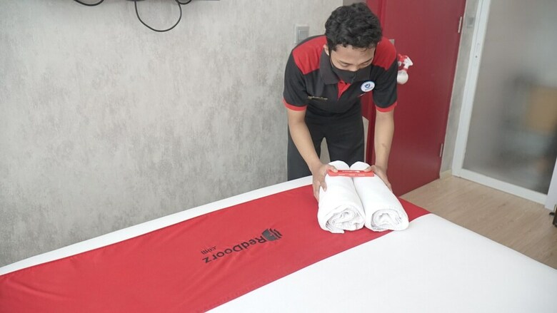 Hotel Reddoorz Plus Near Gbk Senayan