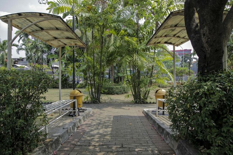 Hotel Reddoorz Plus Near Gbk Senayan