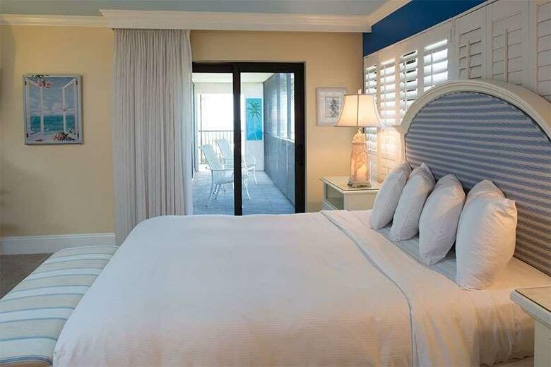 Hotel Sundial Beach Resort