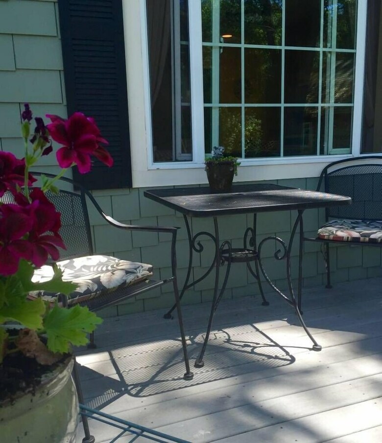 Romantic Rogue River Cottage ~ Near Del Rio Winery