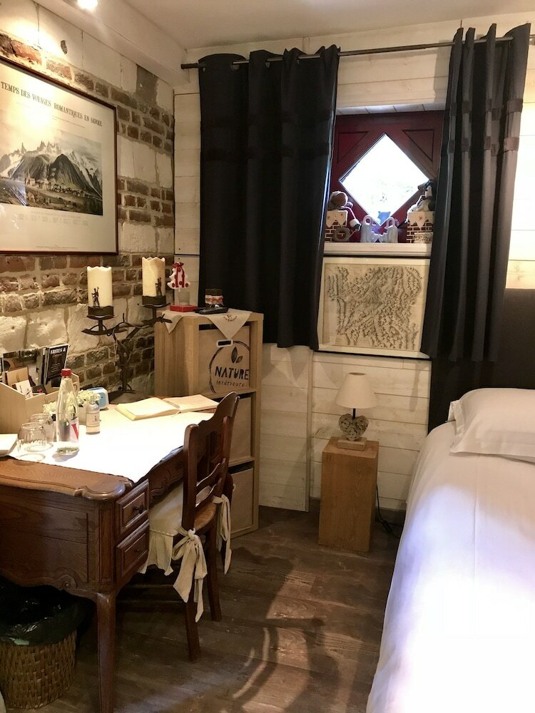 Hotel La Ferme Des Templiers de Fl�chinelle