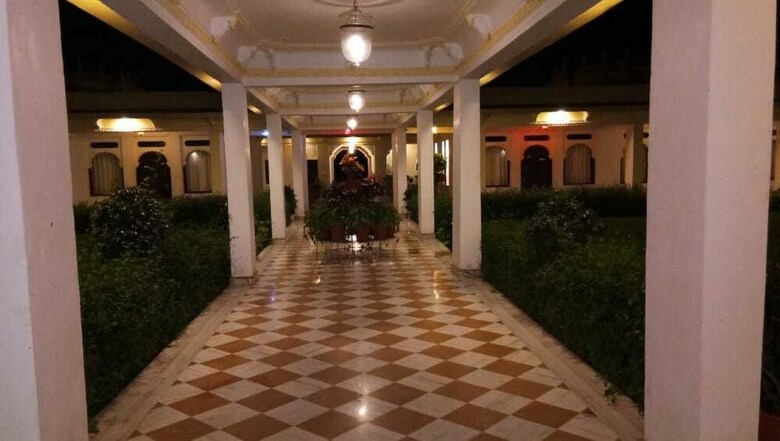 Hotel Rasik Priya Resort