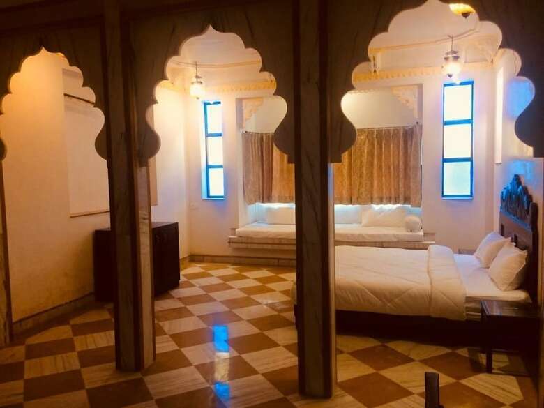 Hotel Rasik Priya Resort