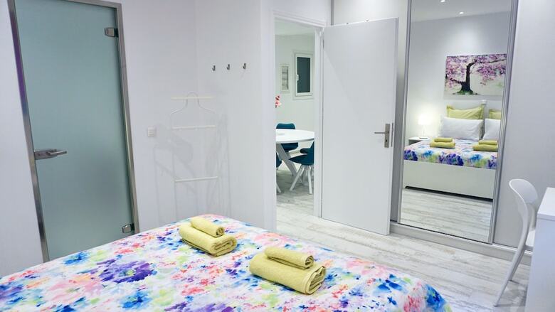 Apartamentos Peaceful Urban Oasis Apt In Athens