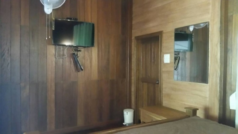 Hotel Riverside Home