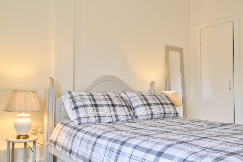 Apartamentos Bright And Spacious 2 Bedroom Flat Near Leith Shore