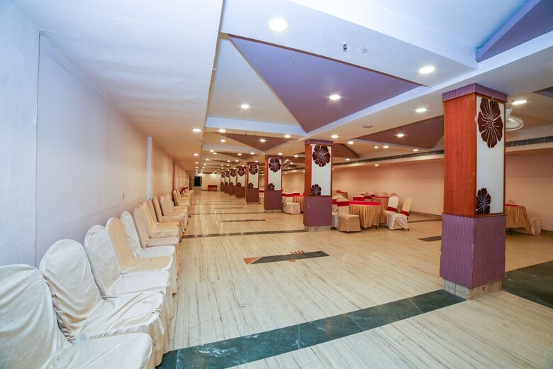 Hotel Capital O 5752 Tuma Park Adityaz