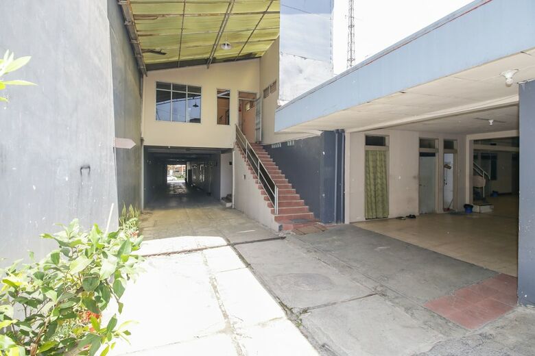 Hotel Airy Eco Raya Lembang 198 Bandung