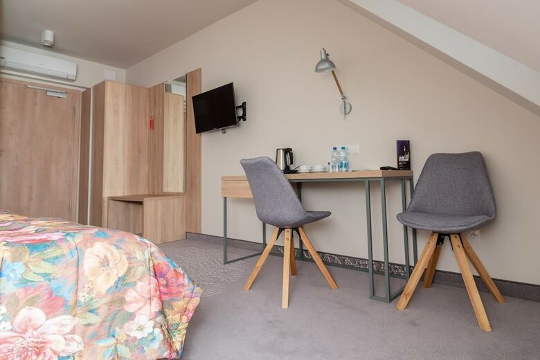 Bed & Breakfast Go?ciniec Folwark Nadawki