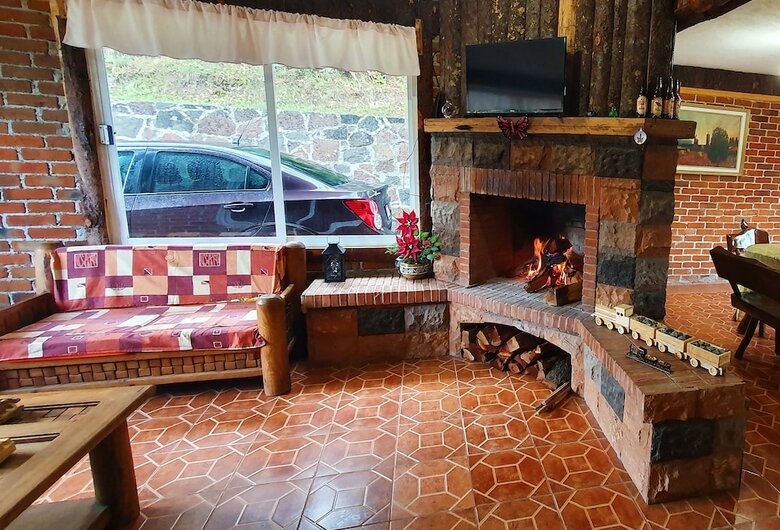 Hotel Senda Monarca