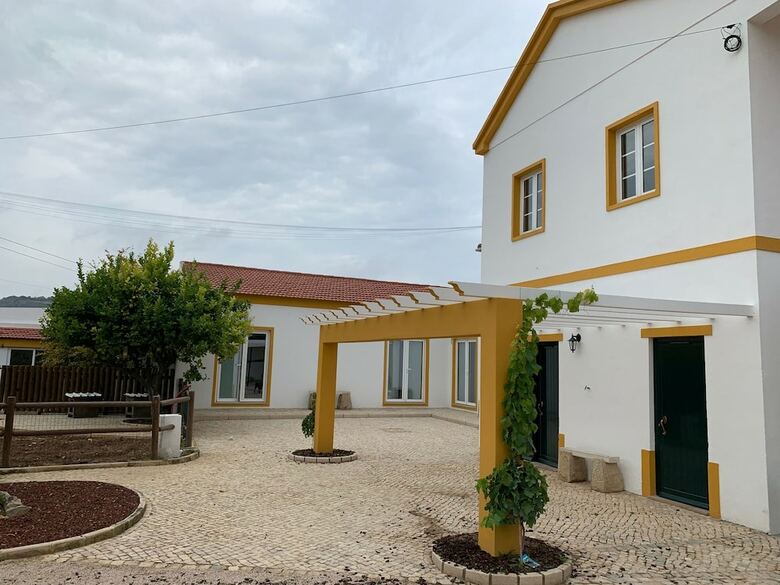 Hotel Quinta Ribeira Do Labrador - Lisbon West Wine Route