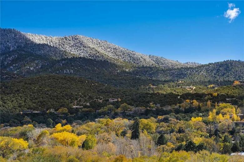 Vista de Colores - Two Bedroom Home