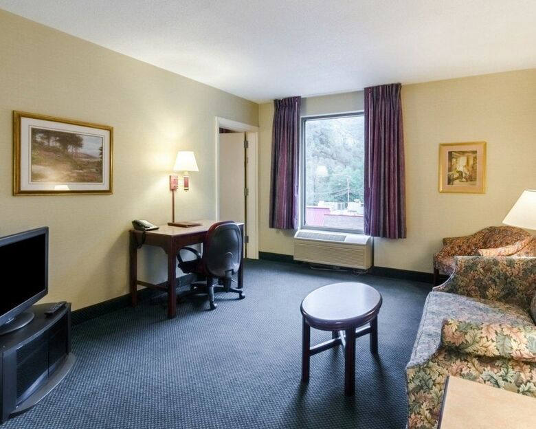 Hotel Comfort Inn