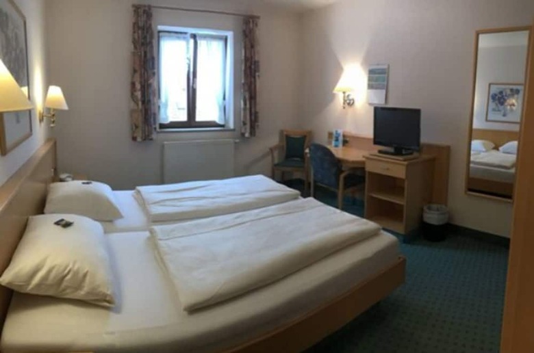 Hotel Landgasthof Schr�fer