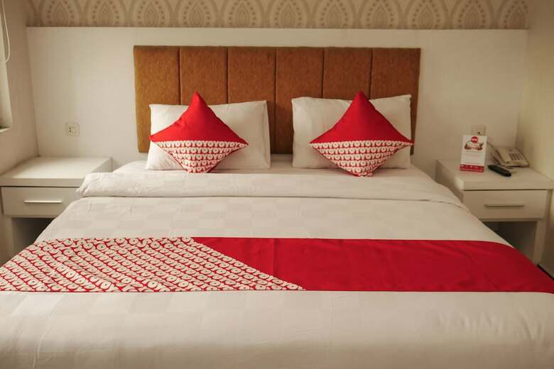 Hostal Oyo 283 Helvetia Residence