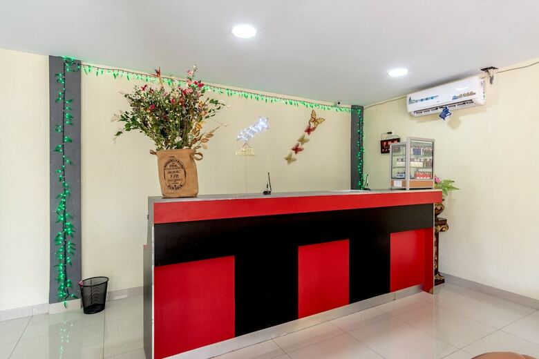 Hostal Oyo 283 Helvetia Residence