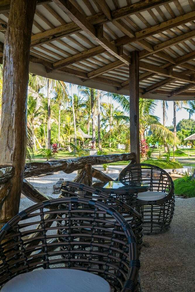 Hotel Caluwayan Palm Island Resort