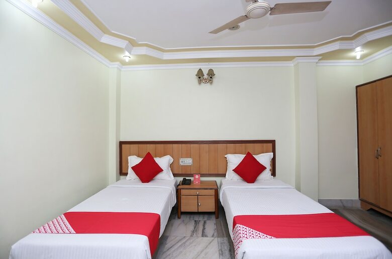Oyo 24916 Hotel Aquatic Palace
