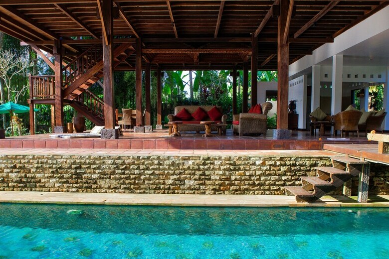 Villa Atas Awan