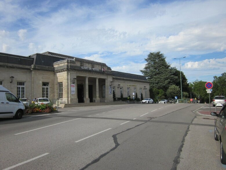 Hotel Chambres Dans Maison de Vacances Avec Spa Ext�rieur