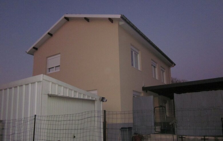 Hotel Chambres Dans Maison de Vacances Avec Spa Ext�rieur