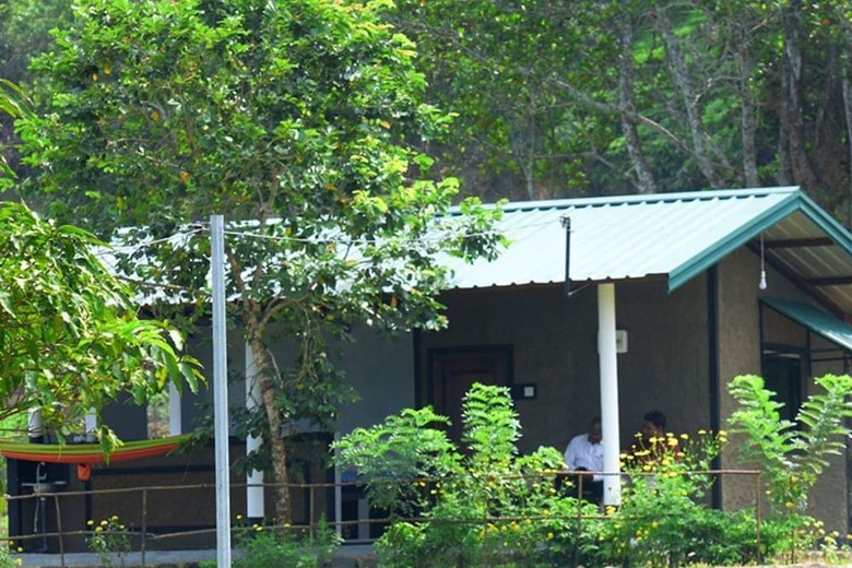 Hostal Mount K Resort