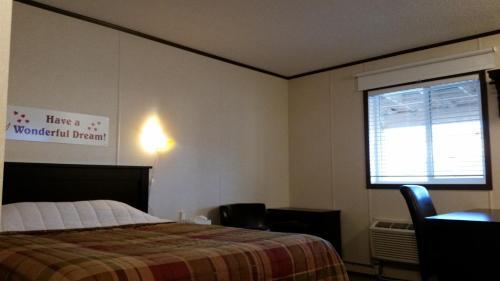Motel Bear's Den Lodge
