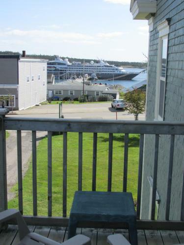 Bed & Breakfast Louisbourg Heritage House