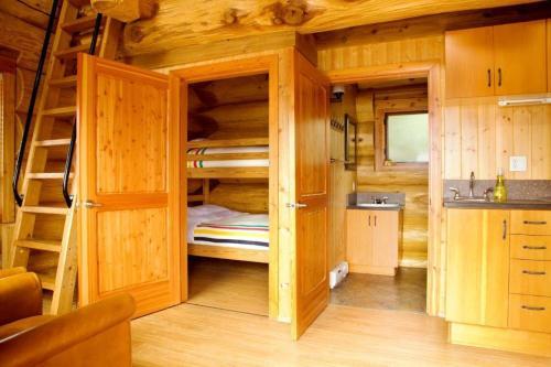 Lodge Porteau Cove Olympic Legacy Cabins